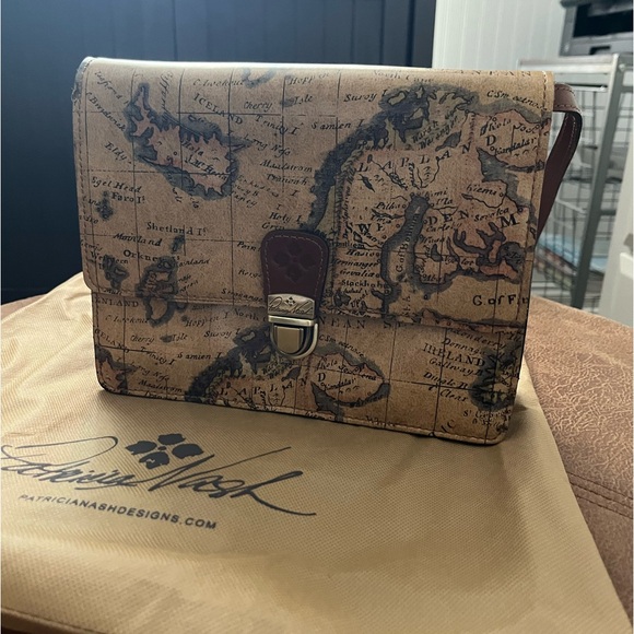 Patricia Nash European Map CrossBody Handbag - Picture 2 of 7